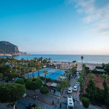 Riviera Hotel & Spa-3